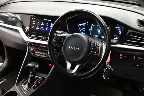 Kia Niro 1.6 Niro 3 HEV Semi-Auto 5dr 24