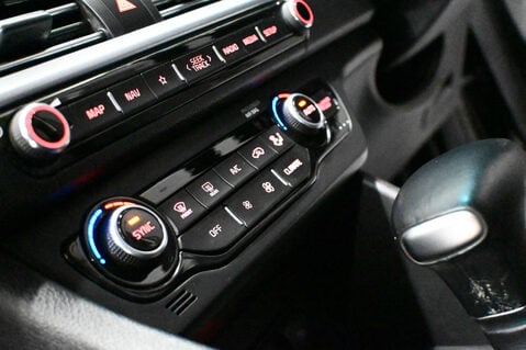 Kia Niro 1.6 Niro 3 HEV Semi-Auto 5dr 28