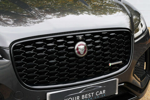 Jaguar F-Pace 3.0 F-Pace R-Dynamic SE D MHEV AWD Auto 4WD 5dr 8