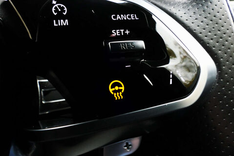 Jaguar F-Pace 3.0 F-Pace R-Dynamic SE D MHEV AWD Auto 4WD 5dr 22