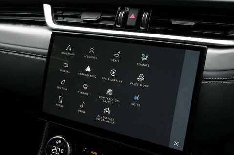 Jaguar F-Pace 3.0 F-Pace R-Dynamic SE D MHEV AWD Auto 4WD 5dr 30