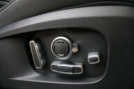 Jaguar F-Pace 3.0 F-Pace R-Dynamic SE D MHEV AWD Auto 4WD 5dr 25