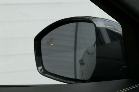 Jaguar F-Pace 3.0 F-Pace R-Dynamic SE D MHEV AWD Auto 4WD 5dr 20