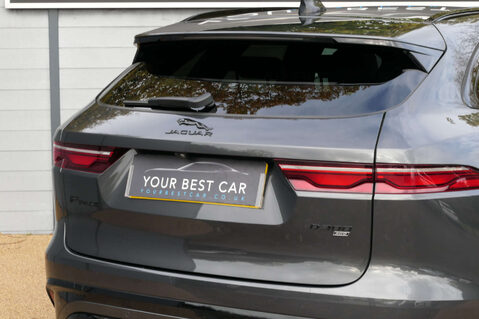 Jaguar F-Pace 3.0 F-Pace R-Dynamic SE D MHEV AWD Auto 4WD 5dr 12