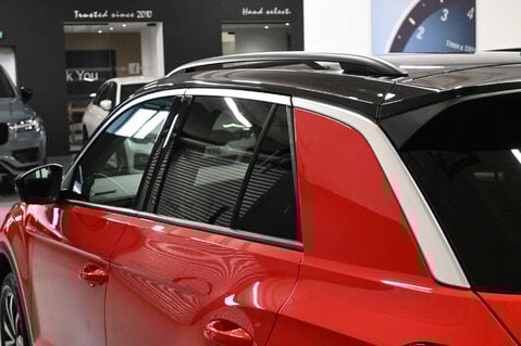 Volkswagen T-Roc 1.5 T-Roc Design TSi Evo Semi-Auto 5dr 32