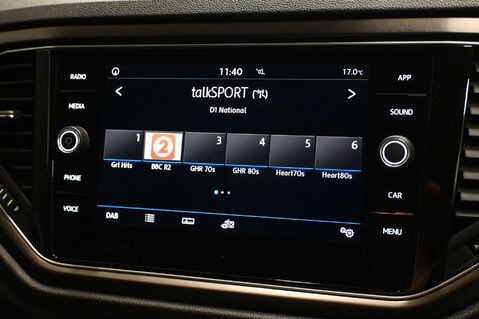 Volkswagen T-Roc 1.5 T-Roc Design TSi Evo Semi-Auto 5dr 31