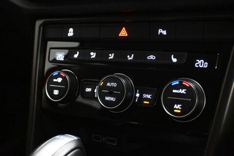 Volkswagen T-Roc 1.5 T-Roc Design TSi Evo Semi-Auto 5dr 59