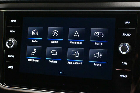 Volkswagen T-Roc 1.5 T-Roc Design TSi Evo Semi-Auto 5dr 47