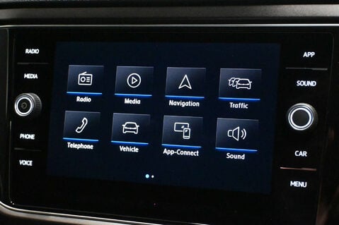 Volkswagen T-Roc 1.5 T-Roc Design TSi Evo Semi-Auto 5dr 47