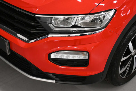 Volkswagen T-Roc 1.5 T-Roc Design TSi Evo Semi-Auto 5dr 54