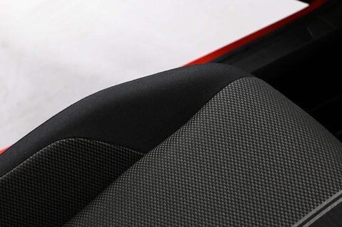 Volkswagen T-Roc 1.5 T-Roc Design TSi Evo Semi-Auto 5dr 37