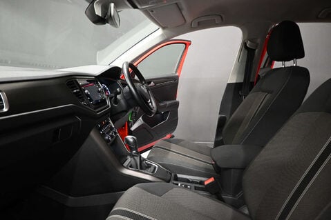 Volkswagen T-Roc 1.5 T-Roc Design TSi Evo Semi-Auto 5dr 27