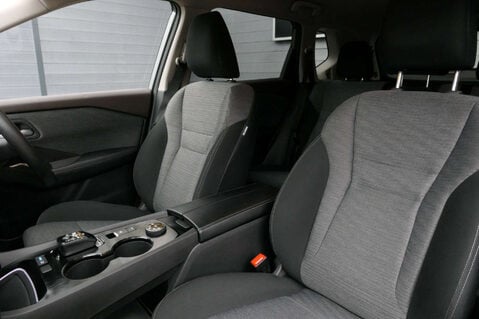 Nissan X-Trail 1.5 X-Trail N-Connecta E-4orce A 4WD 5dr 4