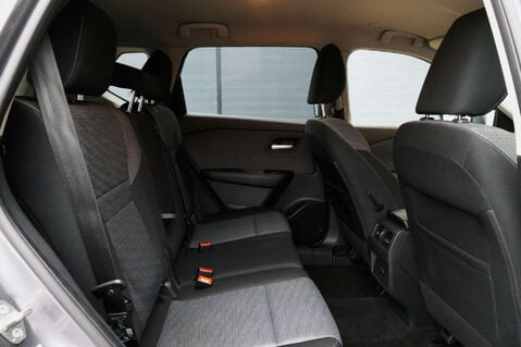 Nissan X-Trail 1.5 X-Trail N-Connecta E-4orce A 4WD 5dr 43