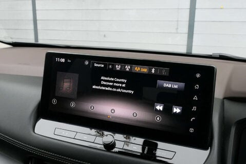 Nissan X-Trail 1.5 X-Trail N-Connecta E-4orce A 4WD 5dr 41