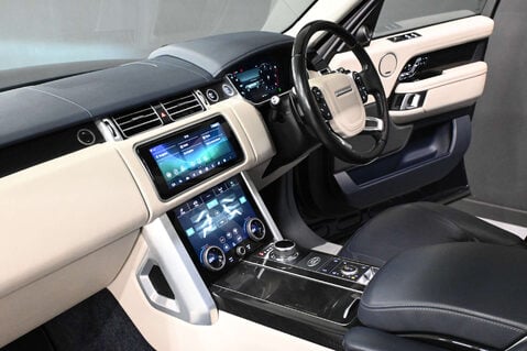 Land Rover Range Rover 4.4 Range Rover Vogue SE SDV8 Auto 4WD 5dr 48