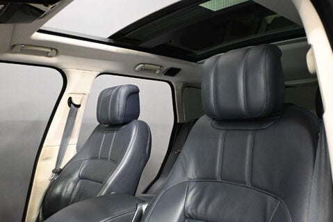 Land Rover Range Rover 4.4 Range Rover Vogue SE SDV8 Auto 4WD 5dr 28