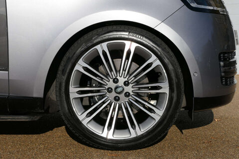 Land Rover Range Rover 3.0 Range Rover Autobiography D MHEV Auto 4WD 5dr 11