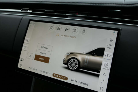 Land Rover Range Rover 3.0 Range Rover Autobiography D MHEV Auto 4WD 5dr 33