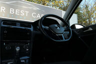 Volkswagen Golf 2.0 Golf SE Nav TDI BlueMotion Technology Semi-Auto 5dr 32