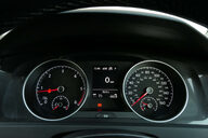 Volkswagen Golf 2.0 Golf SE Nav TDI BlueMotion Technology Semi-Auto 5dr 29