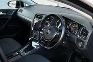 Volkswagen Golf 2.0 Golf SE Nav TDI BlueMotion Technology Semi-Auto 5dr 20