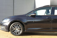 Volkswagen Golf 2.0 Golf SE Nav TDI BlueMotion Technology Semi-Auto 5dr 10