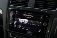 Volkswagen Golf 2.0 Golf SE Nav TDI BlueMotion Technology Semi-Auto 5dr 28