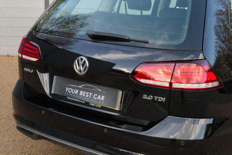 Volkswagen Golf 2.0 Golf SE Nav TDI BlueMotion Technology Semi-Auto 5dr 14