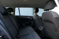 Volkswagen Golf 2.0 Golf SE Nav TDI BlueMotion Technology Semi-Auto 5dr 37