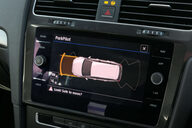 Volkswagen Golf 2.0 Golf SE Nav TDI BlueMotion Technology Semi-Auto 5dr 25