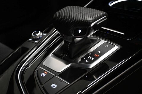 Audi A5 2.0 A5 Sportback 35 TFSI MHEV Black Edition Semi-Auto 5dr 43