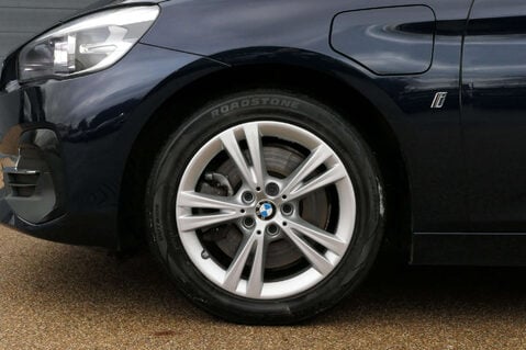BMW 2 Series 1.5 225XE Luxury Auto 4WD 5dr 9