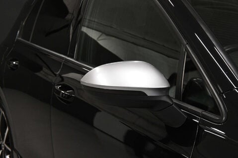 Volkswagen Golf 2.0 Golf R TSi 4Motion Semi-Auto 4WD 5dr 43