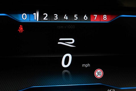 Volkswagen Golf 2.0 Golf R TSi 4Motion Semi-Auto 4WD 5dr 7