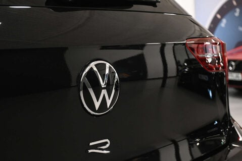 Volkswagen Golf 2.0 Golf R TSi 4Motion Semi-Auto 4WD 5dr 48