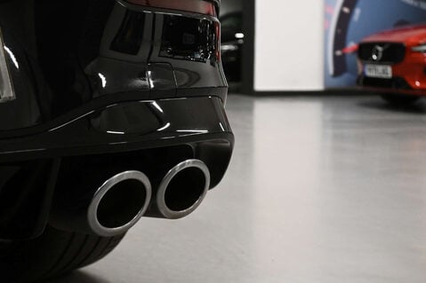 Volkswagen Golf 2.0 Golf R TSi 4Motion Semi-Auto 4WD 5dr 46