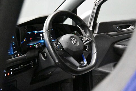 Volkswagen Golf 2.0 Golf R TSi 4Motion Semi-Auto 4WD 5dr 4