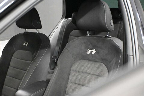 Volkswagen Golf 2.0 Golf R TSi 4Motion Semi-Auto 4WD 5dr 23