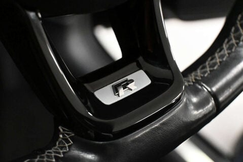 Volkswagen Golf 2.0 Golf R TSi 4Motion Semi-Auto 4WD 5dr 39