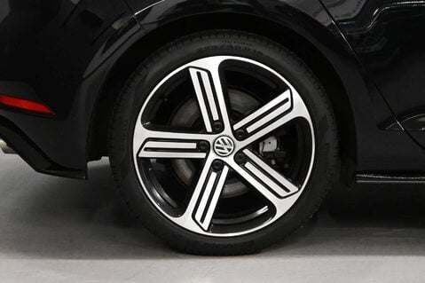 Volkswagen Golf 2.0 Golf R TSi 4Motion Semi-Auto 4WD 5dr 34