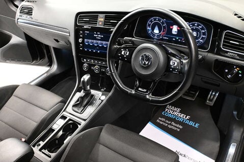 Volkswagen Golf 2.0 Golf R TSi 4Motion Semi-Auto 4WD 5dr 4
