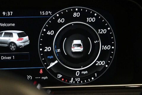 Volkswagen Golf 2.0 Golf R TSi 4Motion Semi-Auto 4WD 5dr 42