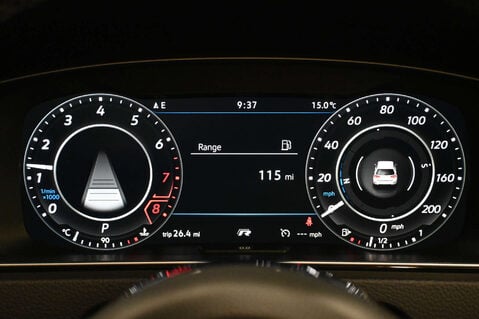 Volkswagen Golf 2.0 Golf R TSi 4Motion Semi-Auto 4WD 5dr 46