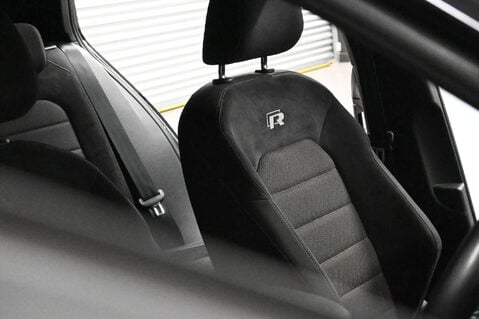 Volkswagen Golf 2.0 Golf R TSi 4Motion Semi-Auto 4WD 5dr 14