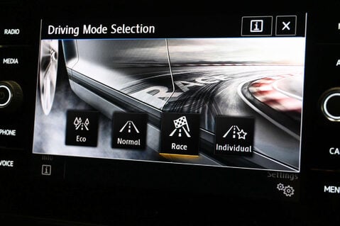 Volkswagen Golf 2.0 Golf R TSi 4Motion Semi-Auto 4WD 5dr 12