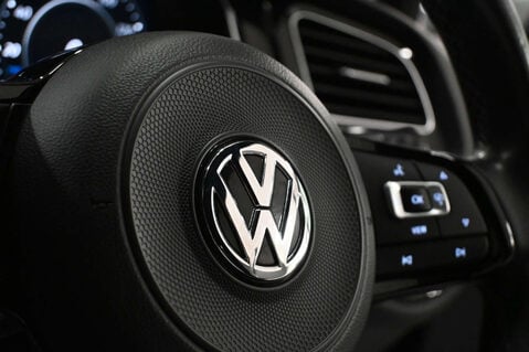 Volkswagen Golf 2.0 Golf R TSi 4Motion Semi-Auto 4WD 5dr 45