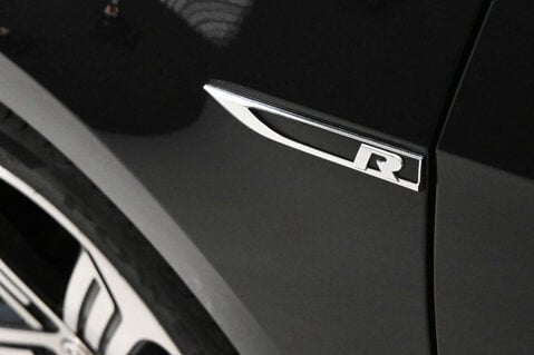 Volkswagen Golf 2.0 Golf R TSi 4Motion Semi-Auto 4WD 5dr 40