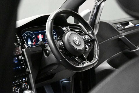 Volkswagen Golf 2.0 Golf R TSi 4Motion Semi-Auto 4WD 5dr 9