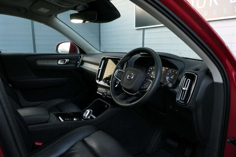 Volvo XC40 1.5 XC40 Inscription Pro T3 Auto 5dr 22